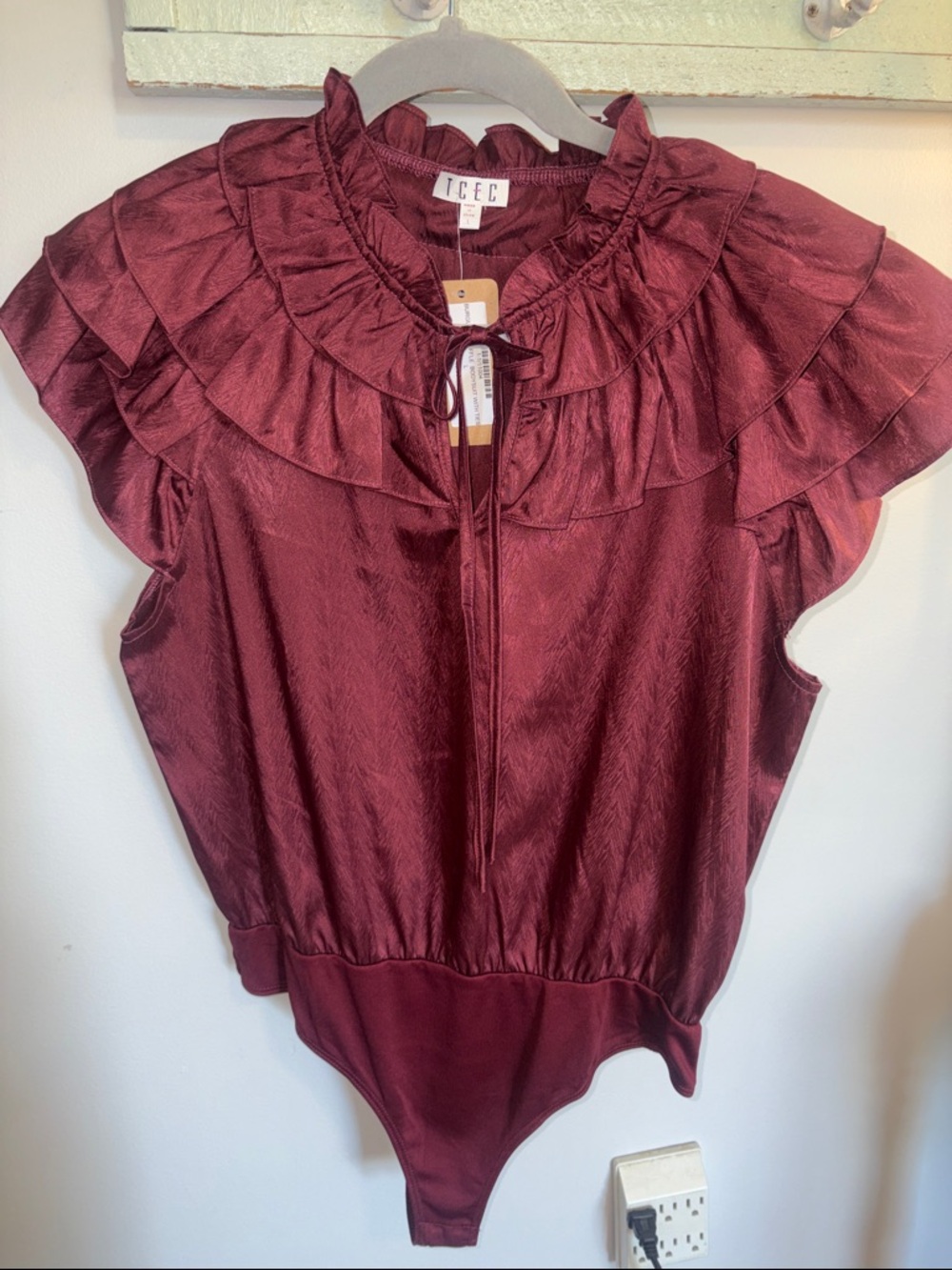 NET TCEC Burgundy Ruffle Tie-Neck Sleeveless Bodysuit